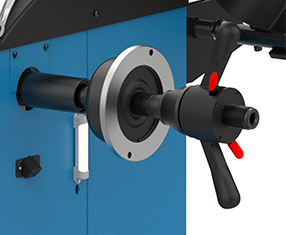 Balancing shaft and quick nut